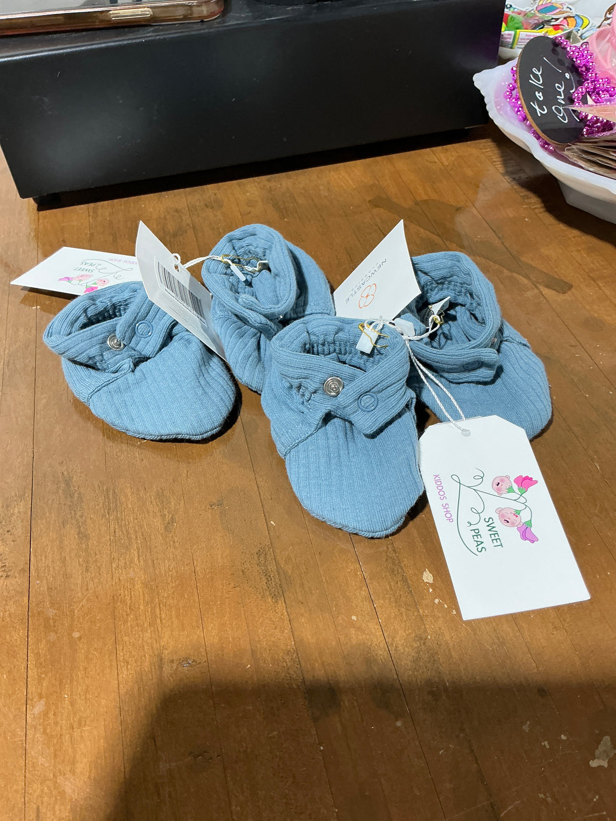 Ribbed organic cotton baby booties blue 3-6