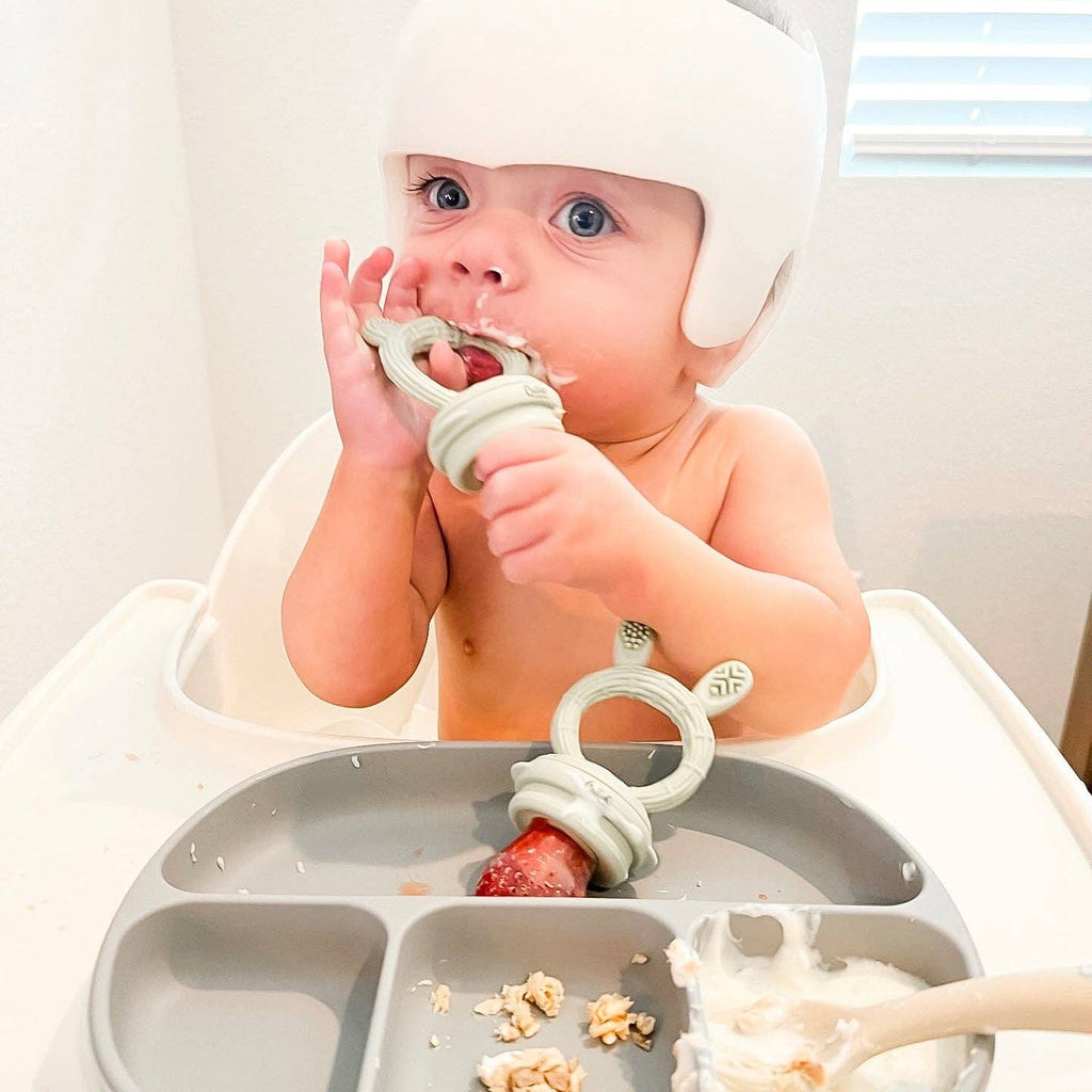 Calla & Friends - The Nourishing Nibbler Bear Feeder