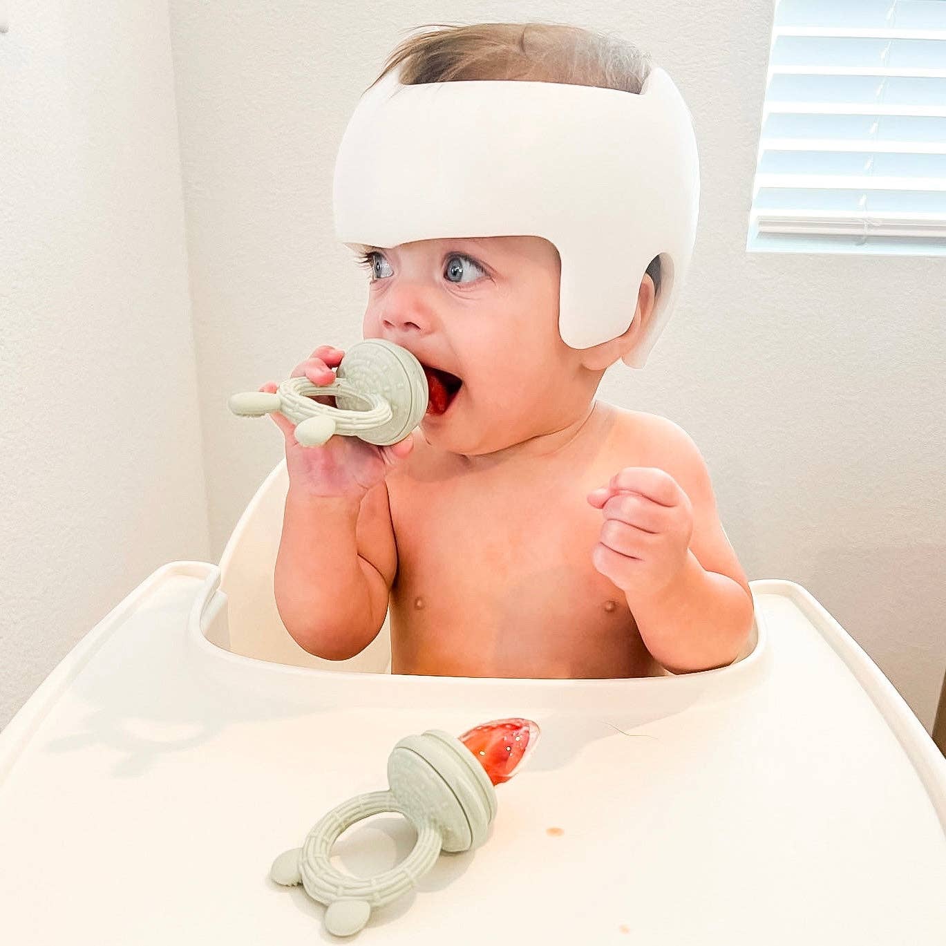 Calla & Friends - The Nourishing Nibbler Bear Feeder