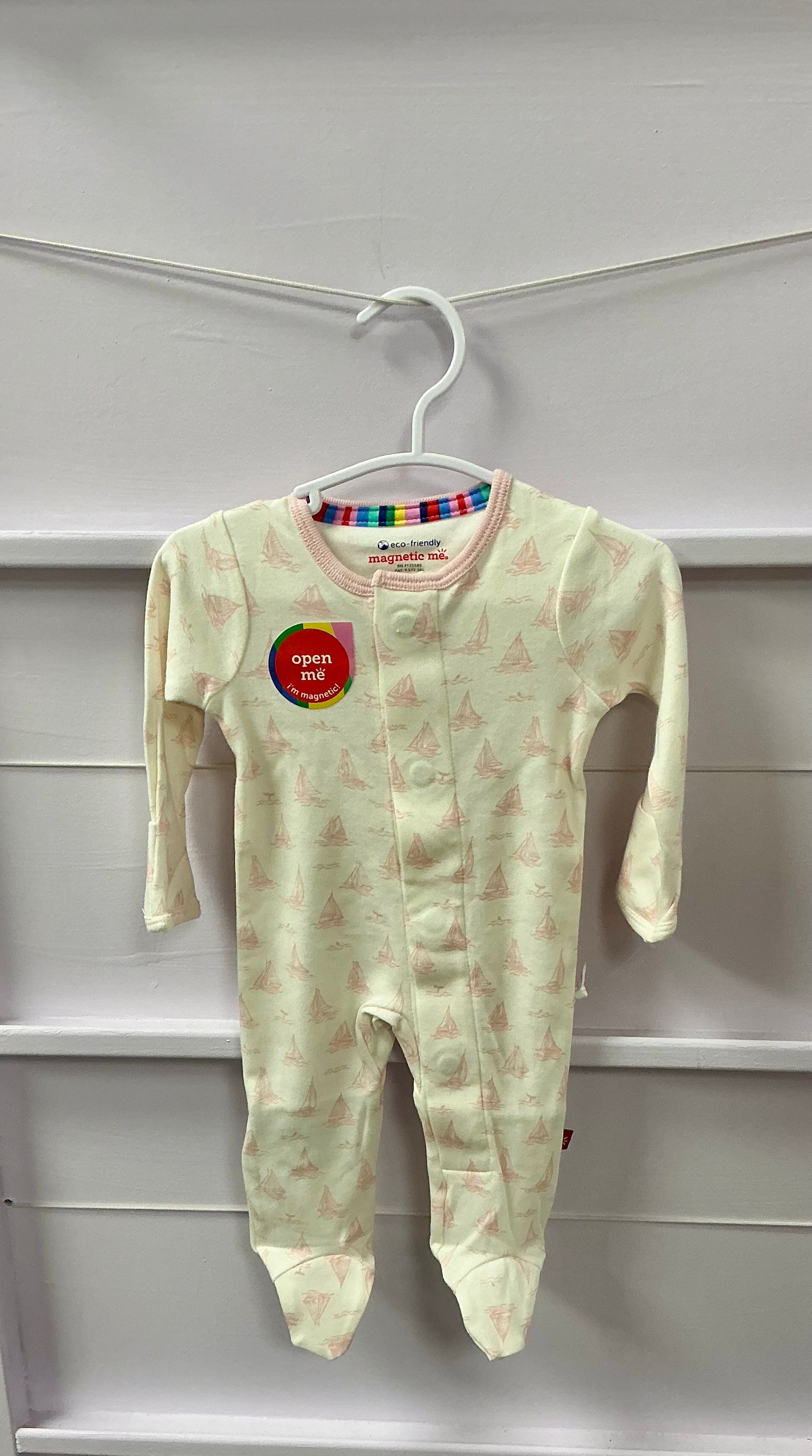 Tiny Tides magnetic footie Pink