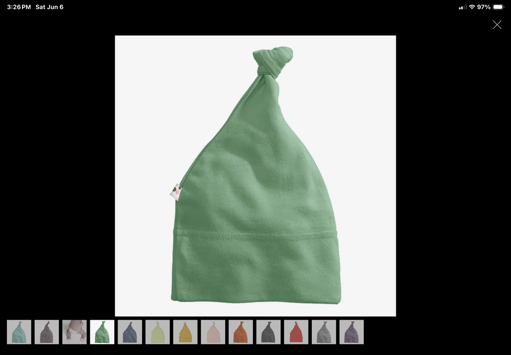Baby knotted beanie